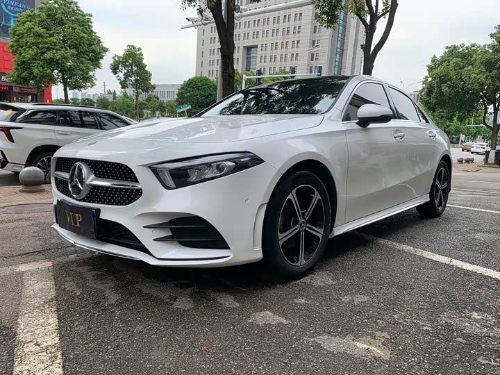 2023 Mercedes-BenzA-Class 2022 Model Facelift Two A 200 L SportsSedan Fashion Model