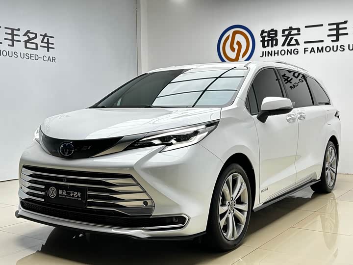 SIENNA+2024 model+2.5L hybrid+Platinum version