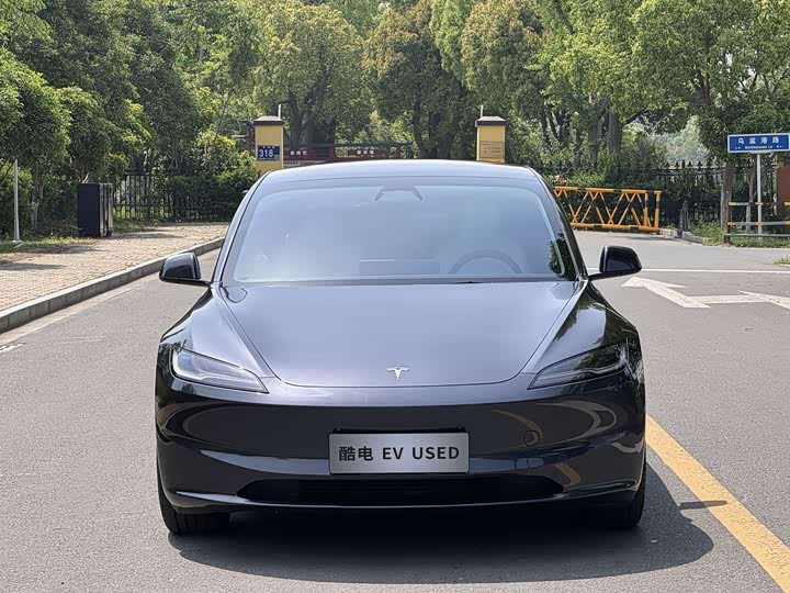 2024 Model 3 2023 rear-wheel drive version