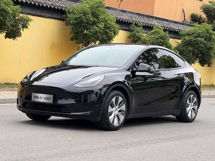 Model Y 2022 rear-wheel drive version