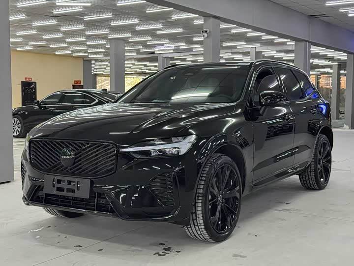 VolvoXC60+2026+Model+B5+4WD Zhiyuan Extreme Night Black+Edition