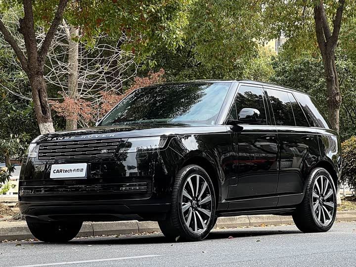 Range Rover 2023 3.0 L6 360PS Grand Edition