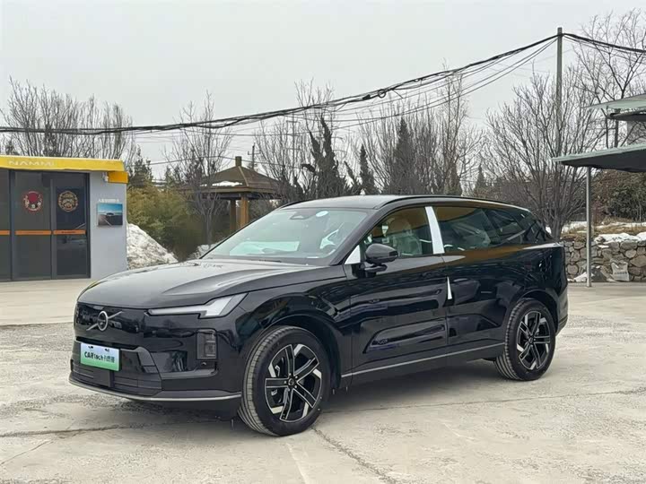 Volvo XC70 PHEV 2026 2WD Long Range Core
