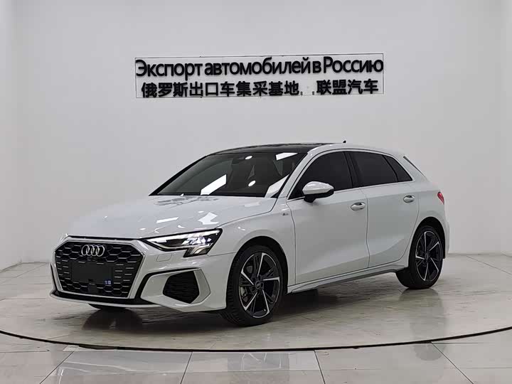 2022 Audi A3 2022 Sportback 35 TFSI stylish and sporty