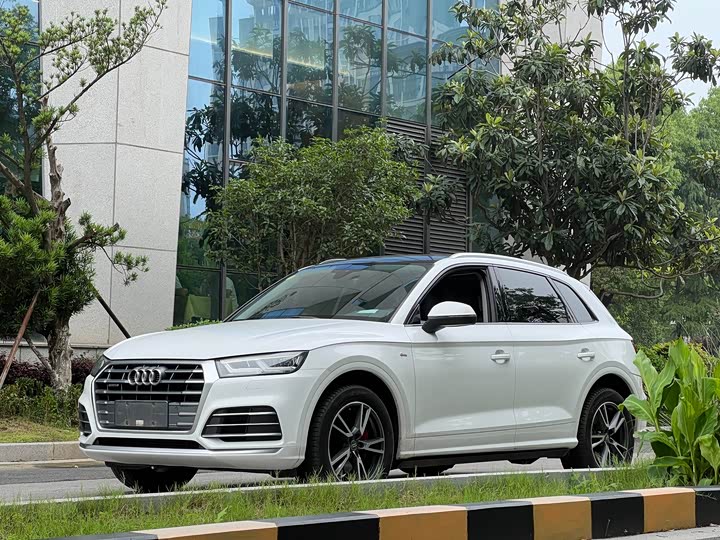 2021 Audi Q5L 2021 40 TFSI Fashionable and Dynamic