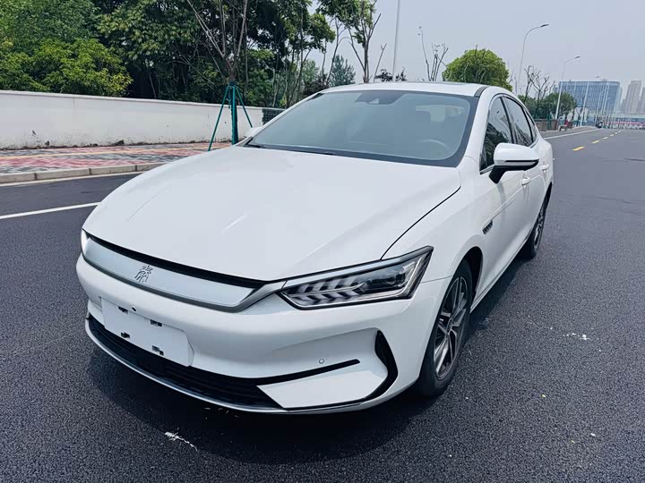 Qin PLUS 2021 EV 600KM flagship model