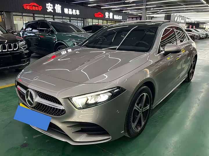 2022 Mercedes-Benz A-Class 2022 Model 2 A 200 L Sports Sedan Fashionable