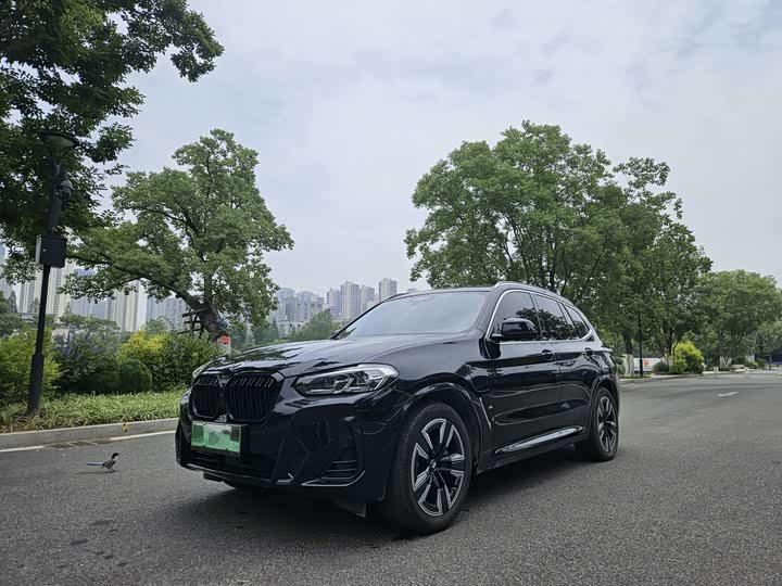 2023 BMW iX3 2022 innovative model