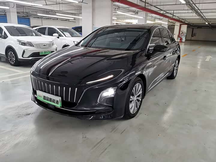 Hongqi E-QM5 2023 model 560km PLUS