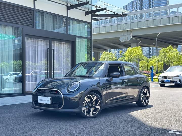 2024 2025 MINI Cooper S 5-Door Artist Edition