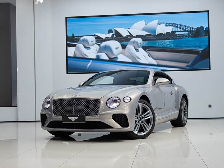 Continental 2022 4.0T GT V8