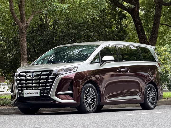 Denza D9 2022 model DM-i 970 four-wheel drive flagship model