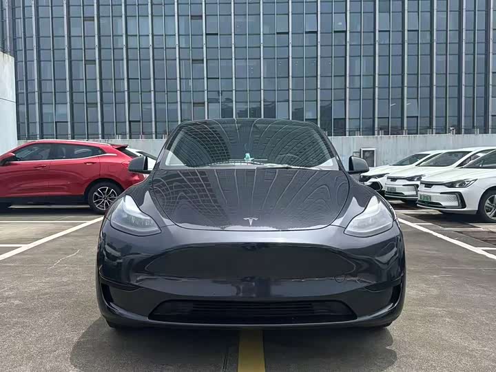 Model Y 2024 rear-wheel drive version