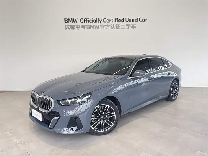 2024 BMW 5 Series 2024 525Li M Sports Package