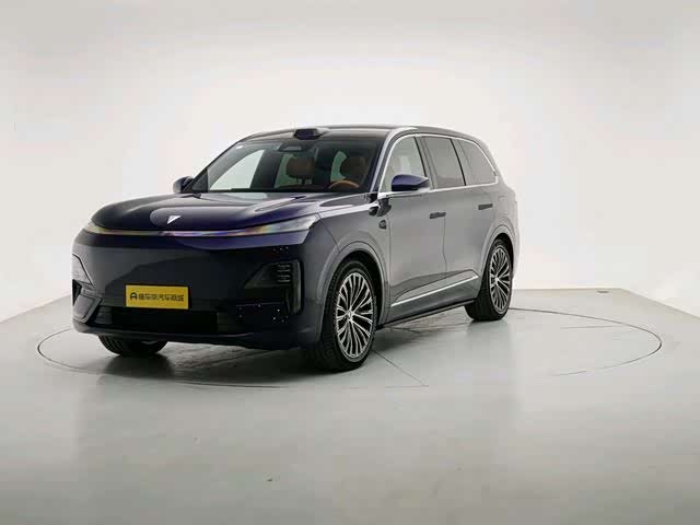 Dark blue S09 2025 four-wheel drive Ultra high-end version