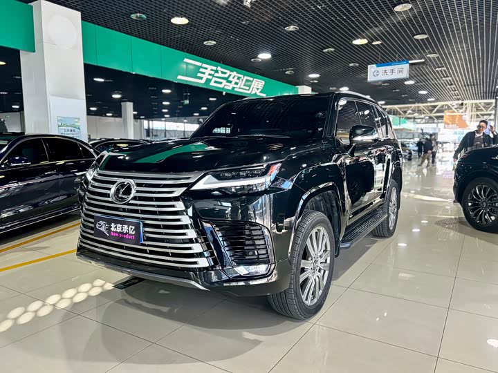 Lexus LX 2025 700h VIP Edition