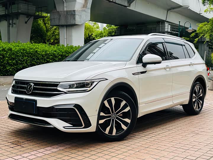 Tiguan L 2024 330TSI automatic two-wheel drive R-Line version