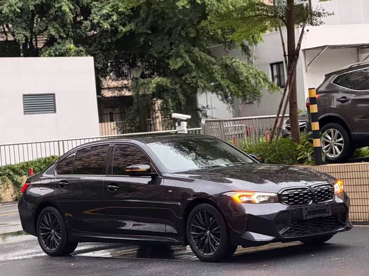 BMW 3 Series 2023 325Li M Sports Night Package