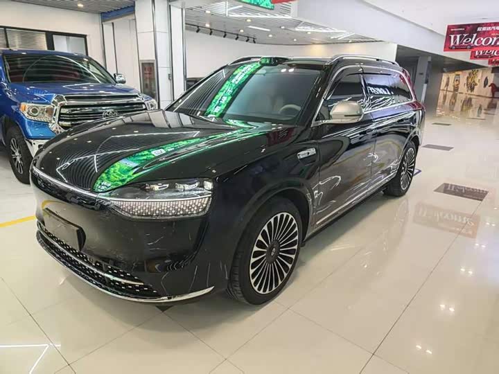 Wenjie M9 2025 extended range Ultra version 52kWh 6-seater version (192-line lidar)
