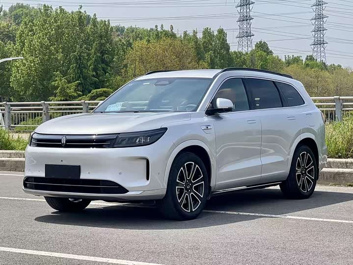 2024 Wenjie M7 2024 1.5T Intelligent Driving Four-wheel Drive Pro Version 5 Seats