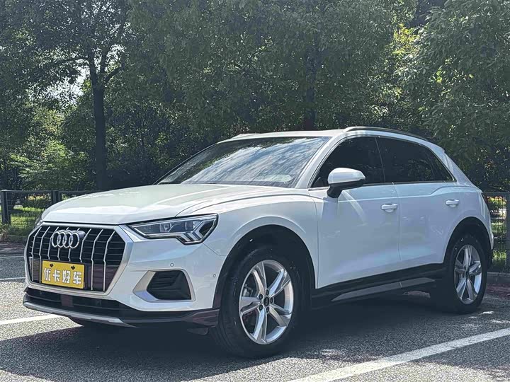 Audi Q3 2022 35 TFSI Elegant Style