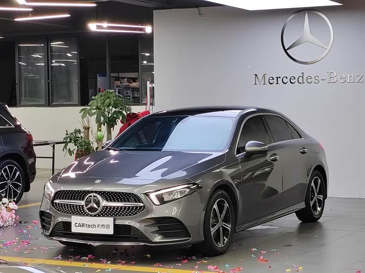 2023 Mercedes-Benz A-Class 2022 Model 2 A 200 L Sports Sedan Fashionable