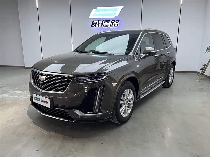 2022 Cadillac XT6 2021 2.0T seven-seat four-wheel drive stylish model