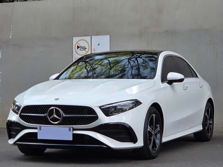 Mercedes-Benz A-Class 2024 A 200 L Fashion