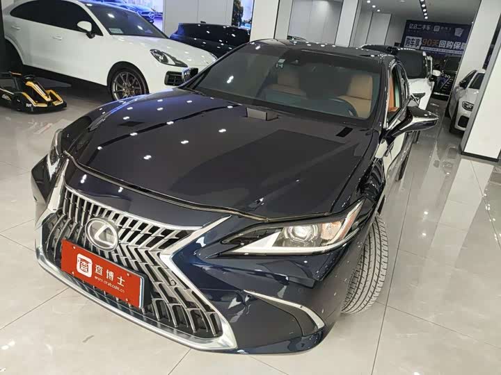 Lexus ES 2023 200 Excellence Edition