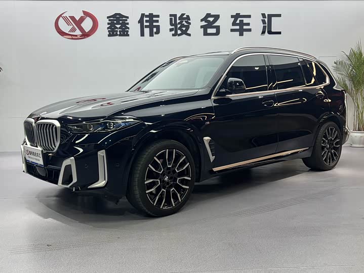 BMW X5 2023 xDrive 40Li M Sports Package