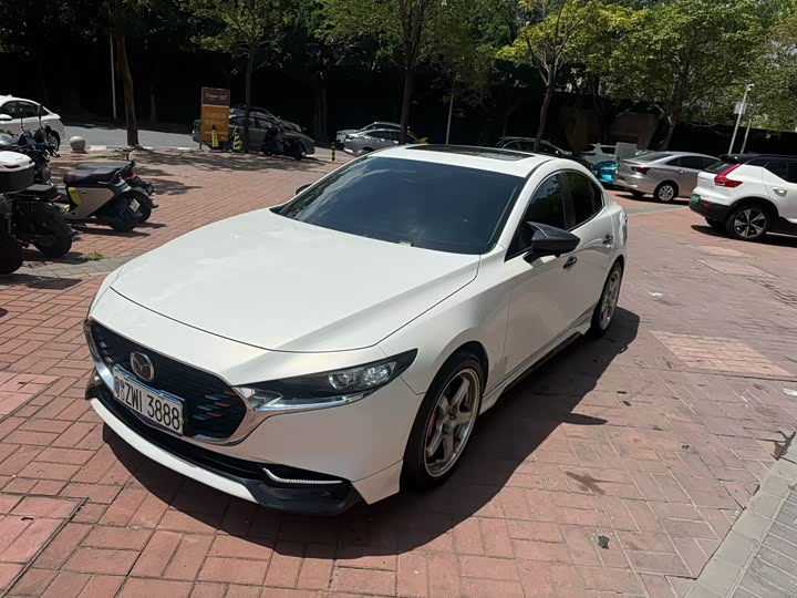 Mazda3 Angkesela 2022 2.0L Automatic Premium Edition