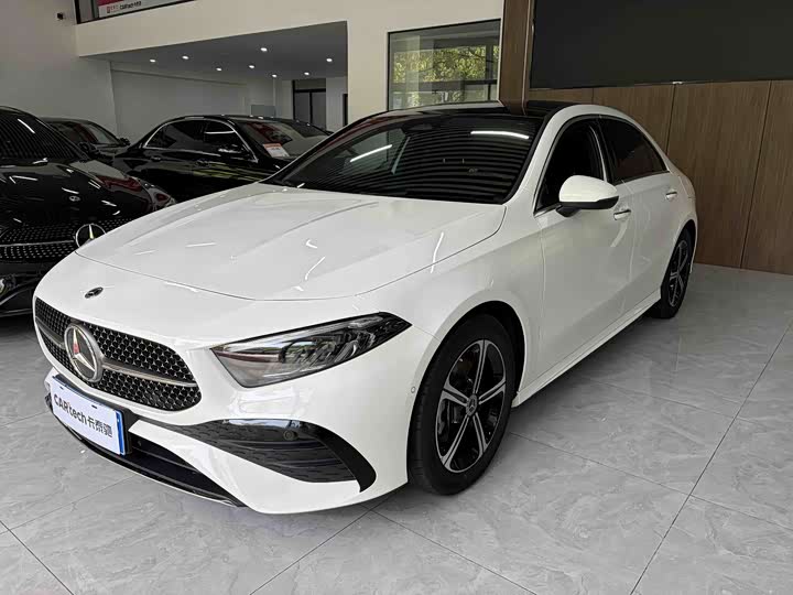 Mercedes-Benz A-Class 2024 A 200 L Fashion