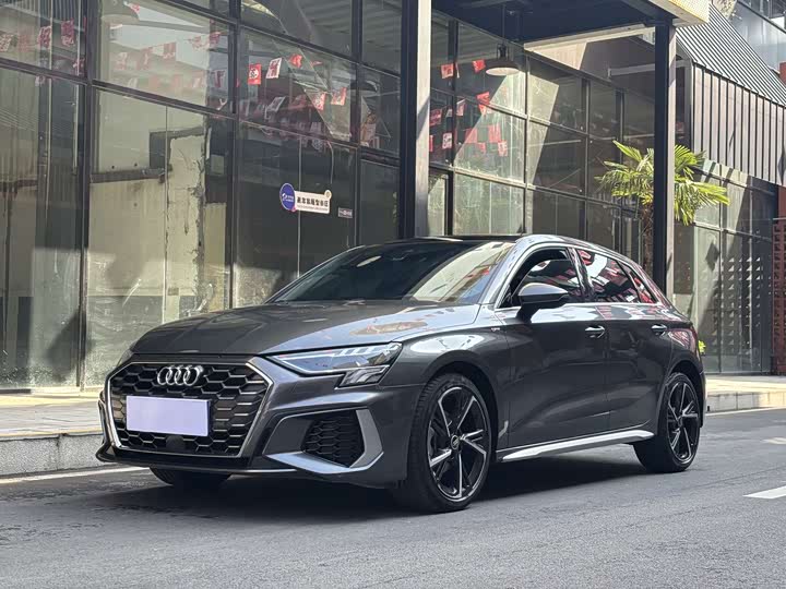 Audi A3 2024 Sportback 35 TFSI stylish and sporty