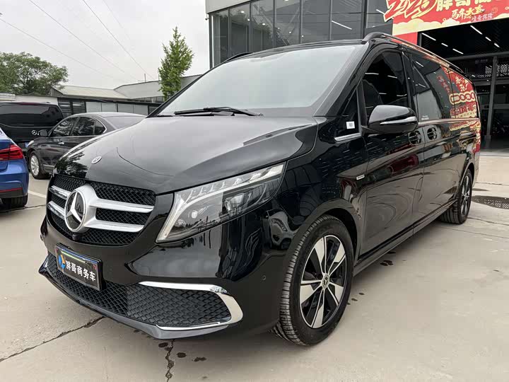 Mercedes-Benz V-Class 2022 V 260 L Long Wheelbase Premium Edition