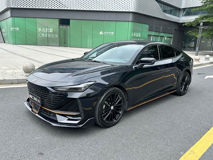 Changan UNI-V 2022 1.5T sports version