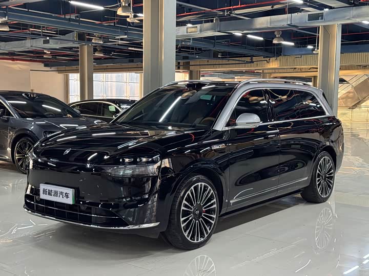 Wenjie M9 2025 extended range Ultra version 52kWh 5-seat version (192-line lidar)
