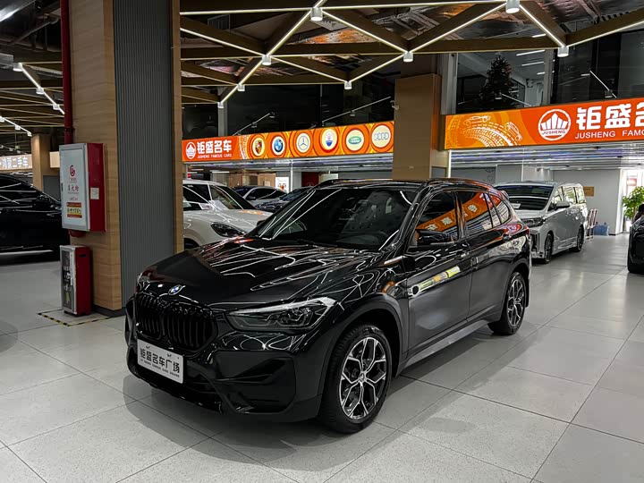 2021 BMW X1 2021 facelift sDrive25Li leading model