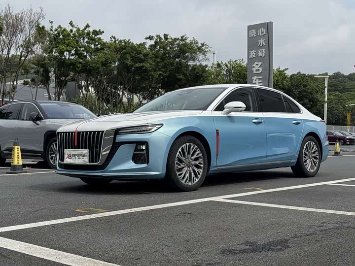 Hongqi H5 2023 2.0T automatic smart connected flag version
