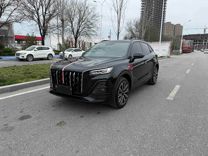 Hongqi HS5 2023 2.0T four-wheel drive Qixiang Pro version