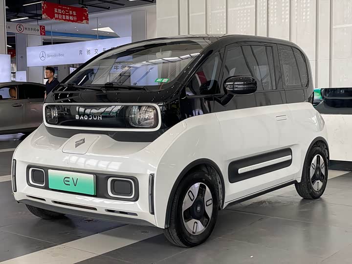 Baojun E300 2020 Plus Star Intelligent Travel Edition