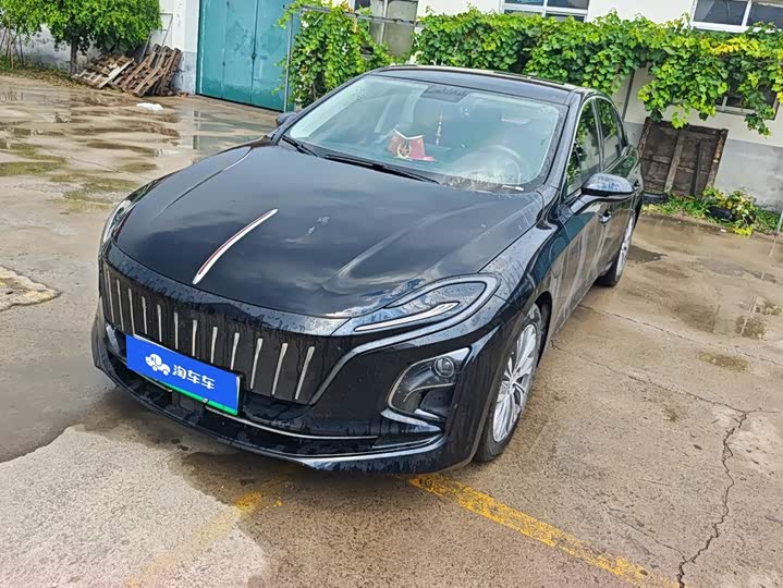 Hongqi E-QM5 2023 560km PLUS