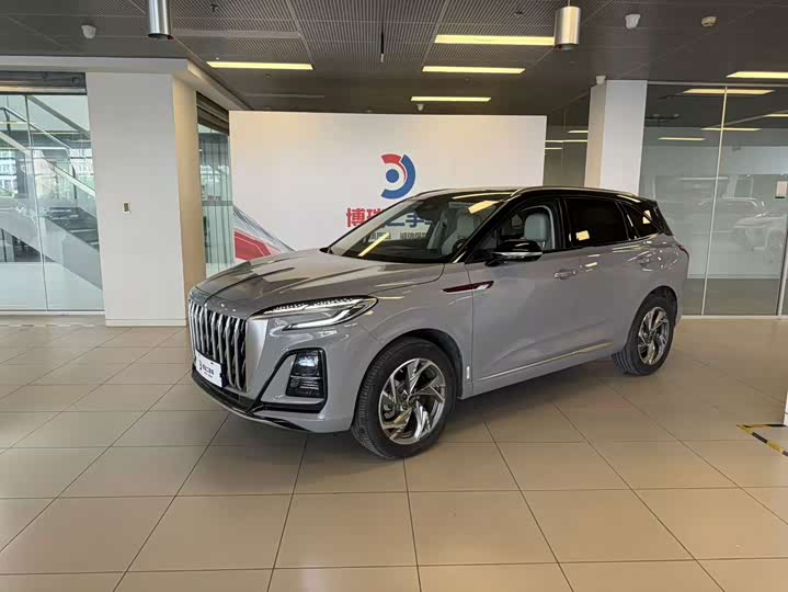Hongqi HS3 2023 2.0T four-wheel drive promising version