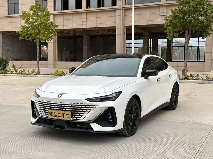 Changan UNI-V 2022 1.5T ZunGui Edition