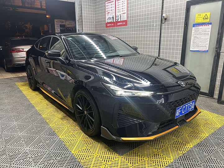 Changan UNI-V 2025 1.5T 500Bar premium sports model