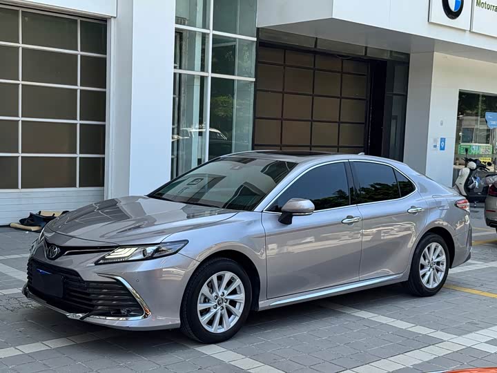 Camry 2023 2.0G Deluxe Edition