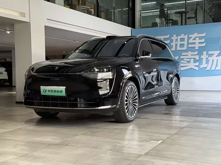 Wenjie M9 2024 extended range Max version 42kWh 6-seater version