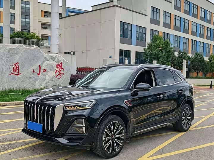 Hongqi HS5 2023 2.0T four-wheel drive flag collar Pro version