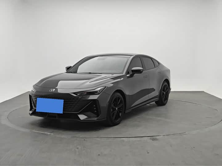 Changan UNI-V 2022 1.5T premium model
