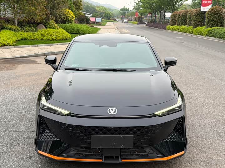 Changan UNI-V 2024 1.5T noble sports model