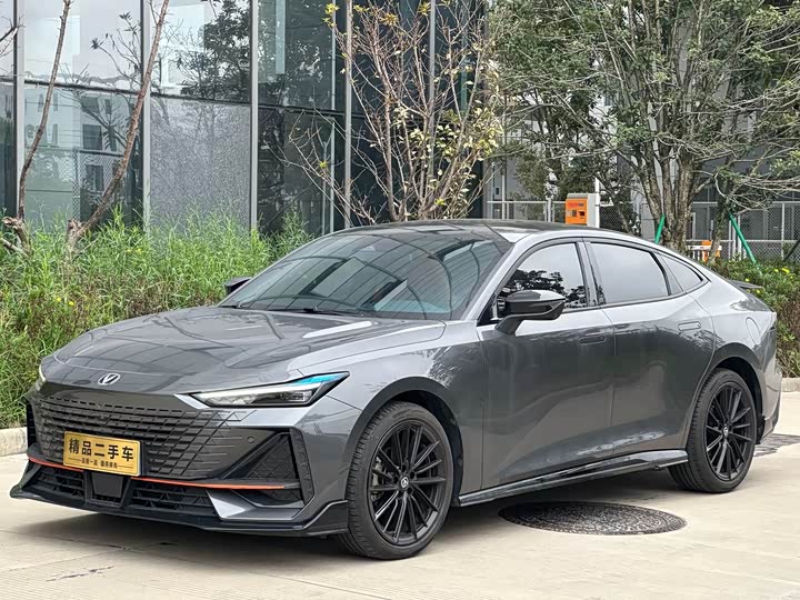 Changan UNI-V 2023 1.5T sports version